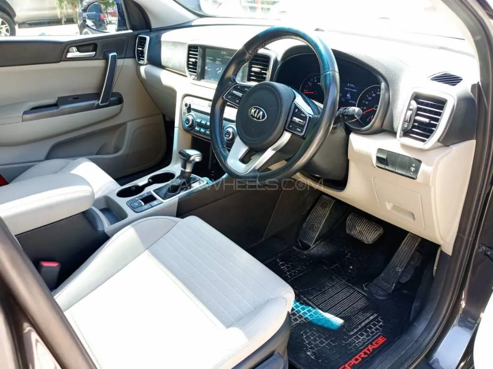 KIA Sportage 2021 for Sale in Islamabad KIA Sportage 2021 for Sale in Islamabad Image-3