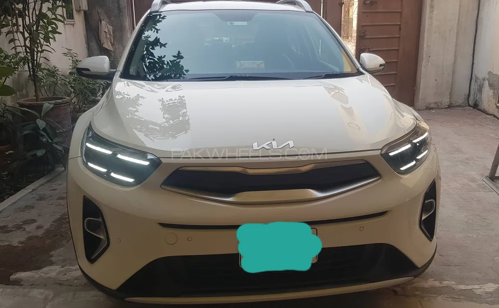 KIA Stonic 2024 for Sale in Lahore KIA Stonic 2024 for Sale in Lahore Image-1