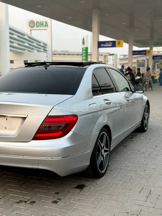 Mercedes Benz C Class 2011 for Sale in Multan Mercedes Benz C Class 2011 for Sale in Multan Image-6