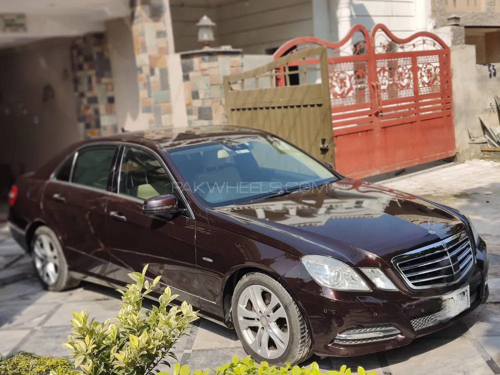 Mercedes Benz E Class 2011 for Sale in Islamabad Mercedes Benz E Class 2011 for Sale in Islamabad Image-3