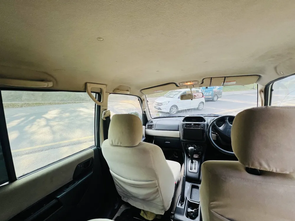 Mitsubishi Pajero 2003 for Sale in Islamabad Mitsubishi Pajero 2003 for Sale in Islamabad Image-14