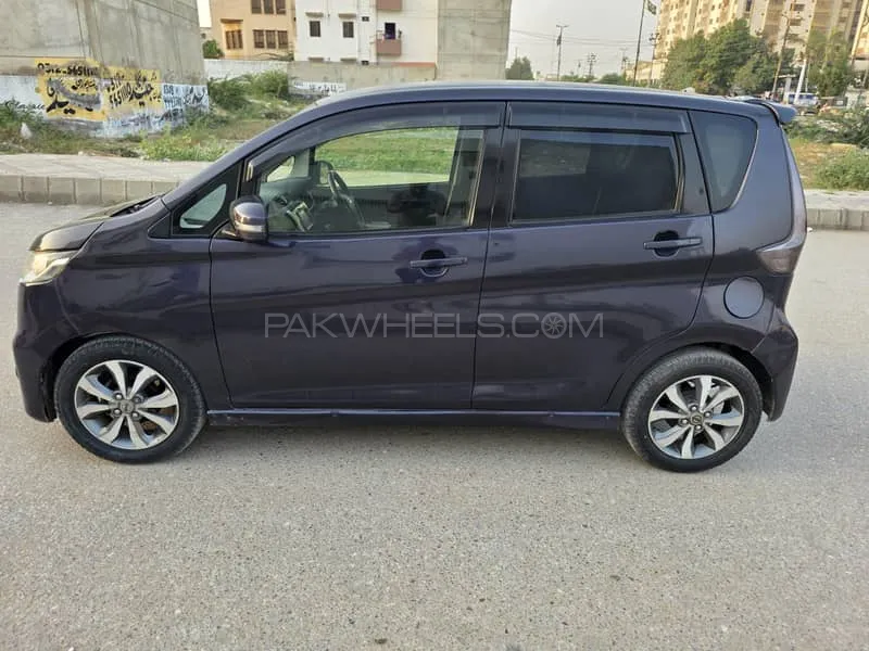 Nissan Dayz Highway Star 2013 for Sale in Karachi Nissan Dayz Highway Star 2013 for Sale in Karachi Image-4