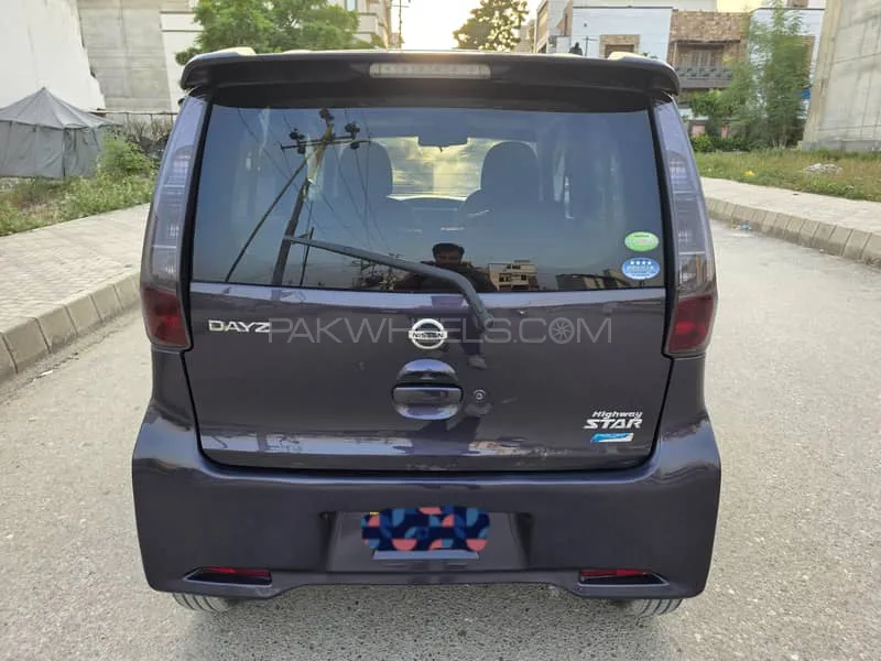 Nissan Dayz Highway Star 2013 for Sale in Karachi Nissan Dayz Highway Star 2013 for Sale in Karachi Image-7