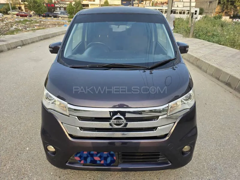 Nissan Dayz Highway Star 2013 for Sale in Karachi Nissan Dayz Highway Star 2013 for Sale in Karachi Image-11