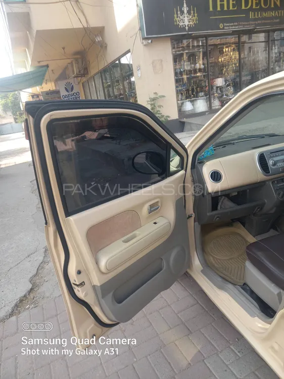 Nissan Moco 2013 for Sale in Lahore Nissan Moco 2013 for Sale in Lahore Image-9