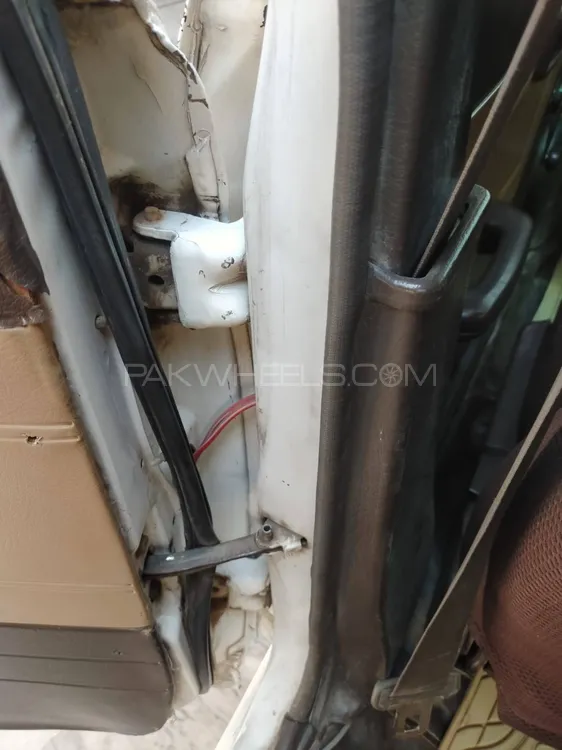 Nissan Sunny 1988 for Sale in Peshawar Nissan Sunny 1988 for Sale in Peshawar Image-9