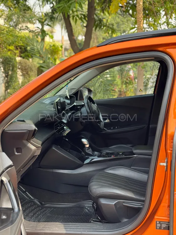 Peugeot 2008 2023 for Sale in Lahore Peugeot 2008 2023 for Sale in Lahore Image-4