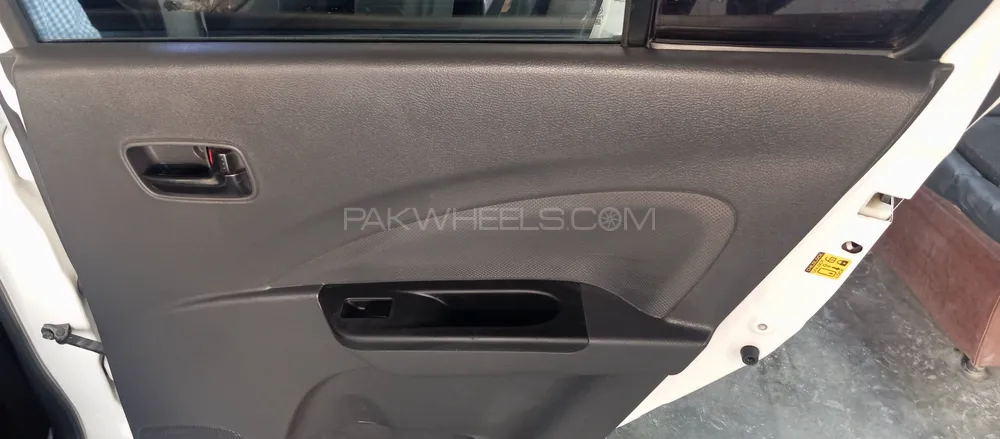Suzuki Cultus 2019 for Sale in Faisalabad Suzuki Cultus 2019 for Sale in Faisalabad Image-10