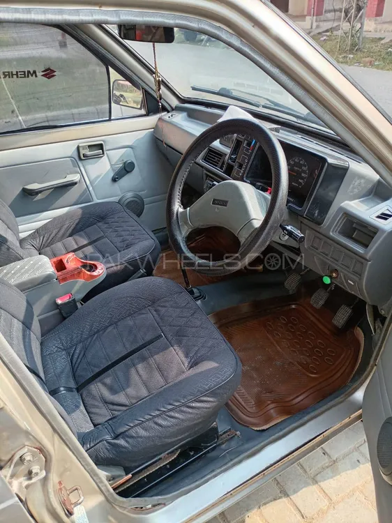 Suzuki Mehran 2017 for Sale in Lahore Suzuki Mehran 2017 for Sale in Lahore Image-5