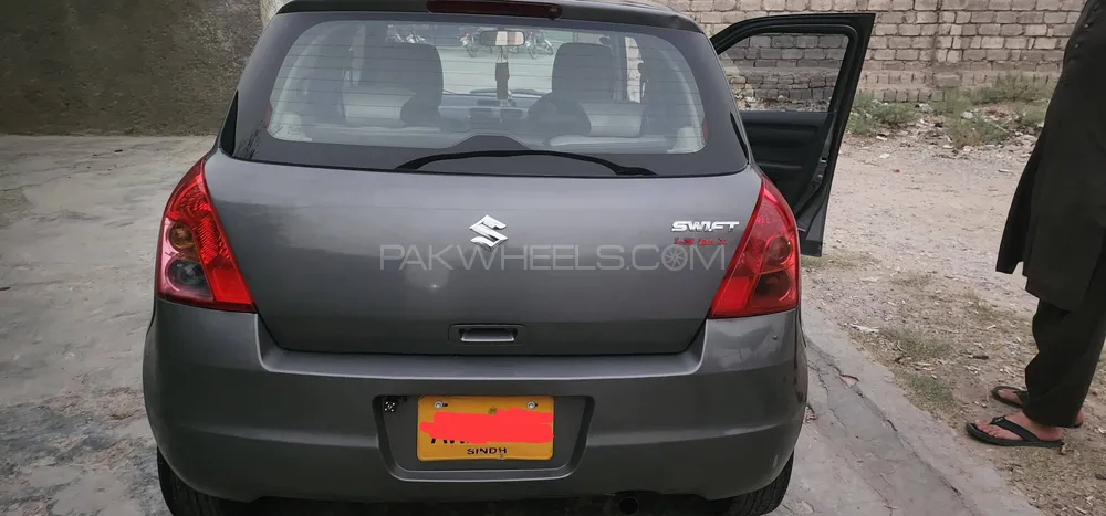 Suzuki Swift 2011 for Sale in Karachi Suzuki Swift 2011 for Sale in Karachi Image-6