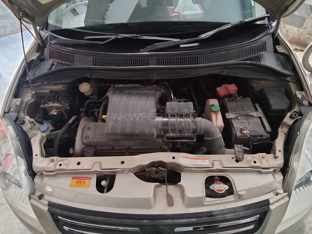 Suzuki Swift 2015 for Sale in Karachi Suzuki Swift 2015 for Sale in Karachi Image-7