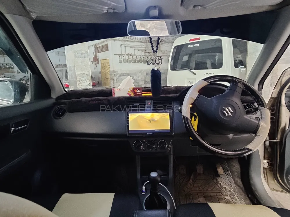 Suzuki Swift 2015 for Sale in Karachi Suzuki Swift 2015 for Sale in Karachi Image-9