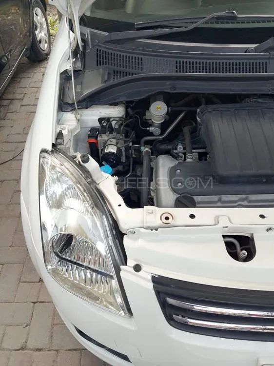 Suzuki Swift 2017 for Sale in Rawalpindi Suzuki Swift 2017 for Sale in Rawalpindi Image-2