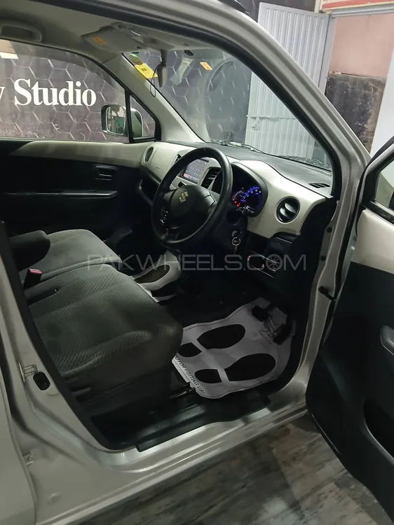 سوزوکی ویگن آر 2014 for Sale in اسلام آباد سوزوکی ویگن آر 2014 for Sale in اسلام آباد Image-5