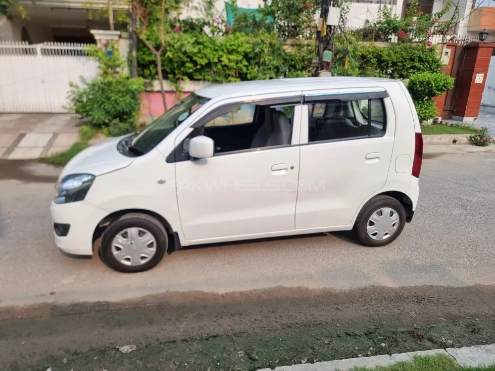 Suzuki Wagon R 2017 for Sale in Lahore Suzuki Wagon R 2017 for Sale in Lahore Image-10