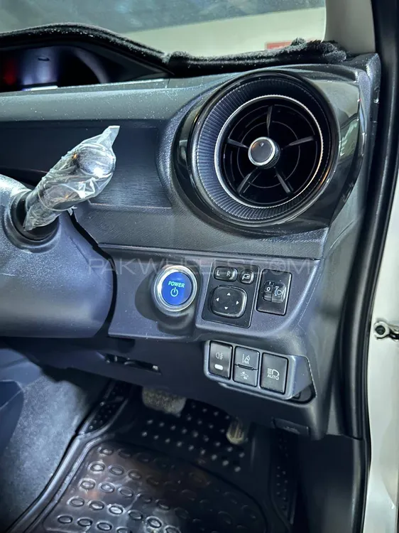 Toyota Aqua 2018 for Sale in Karachi Toyota Aqua 2018 for Sale in Karachi Image-8