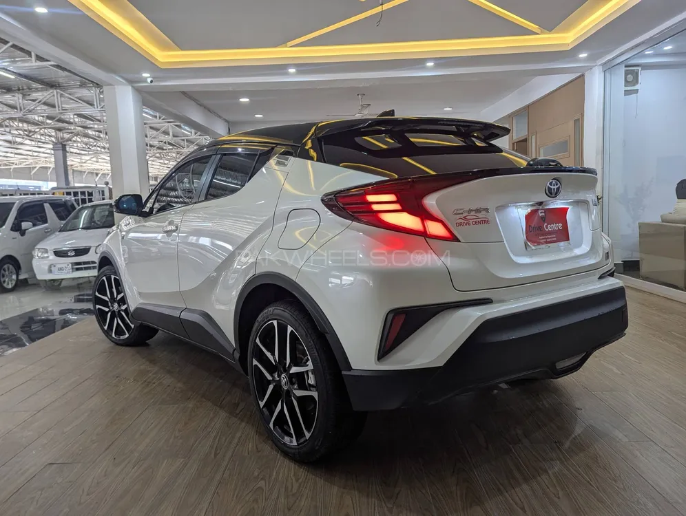 Toyota C-HR 2019 for Sale in Peshawar Toyota C-HR 2019 for Sale in Peshawar Image-4