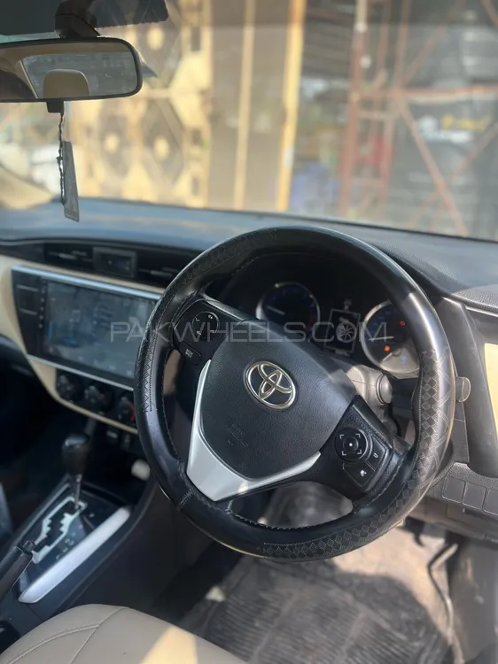 Toyota Corolla 2018 for Sale in Peshawar Toyota Corolla 2018 for Sale in Peshawar Image-5