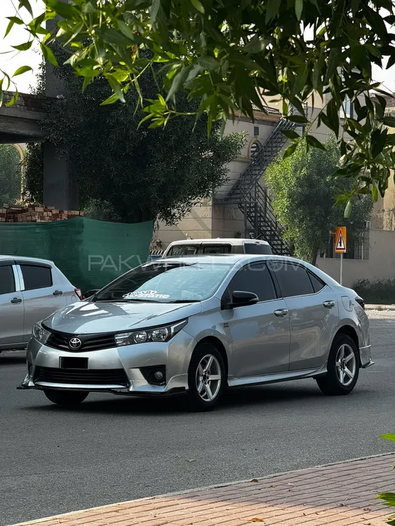 Toyota Corolla 2015 for Sale in Lahore Toyota Corolla 2015 for Sale in Lahore Image-2