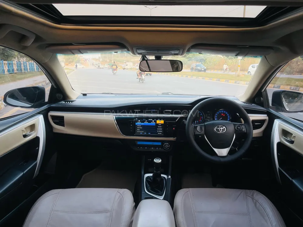 Toyota Corolla 2017 for Sale in Islamabad Toyota Corolla 2017 for Sale in Islamabad Image-13