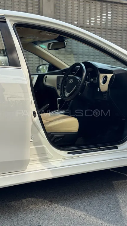 Toyota Corolla 2021 for Sale in Lahore Toyota Corolla 2021 for Sale in Lahore Image-11