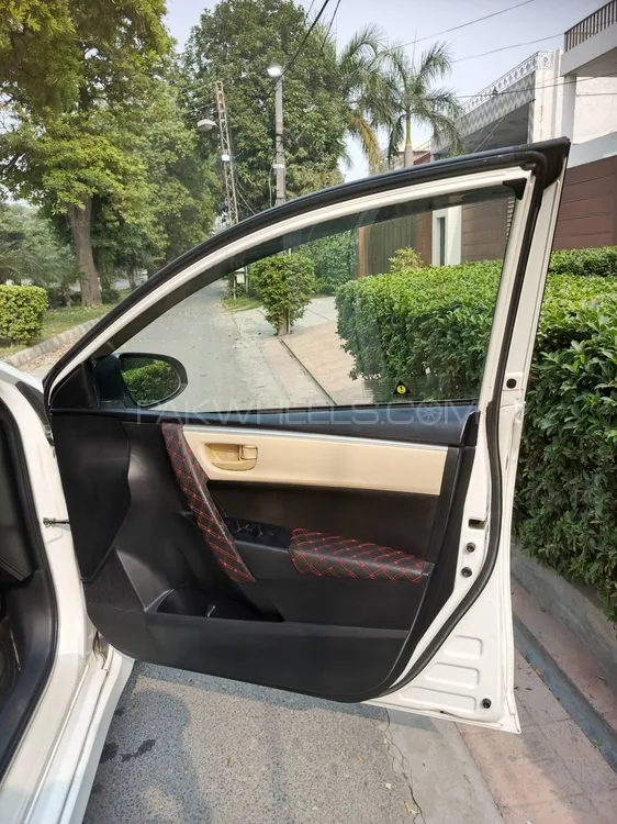 Toyota Corolla 2018 for Sale in Lahore Toyota Corolla 2018 for Sale in Lahore Image-13
