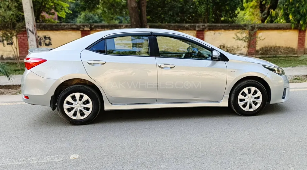 Toyota Corolla 2015 for Sale in Jhelum Toyota Corolla 2015 for Sale in Jhelum Image-4