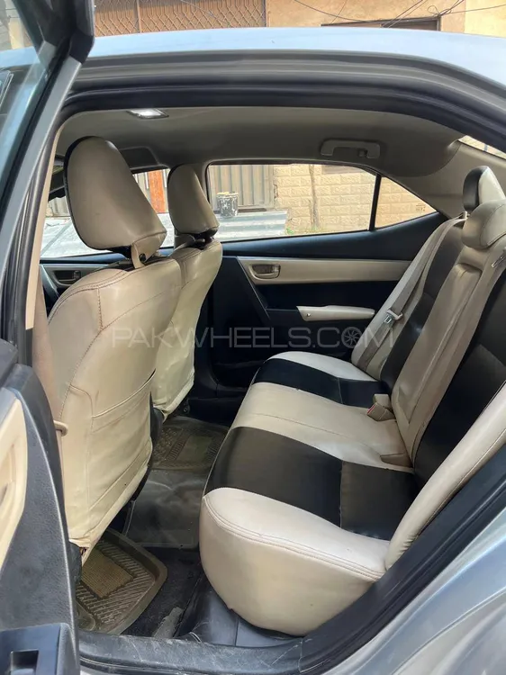 Toyota Corolla 2015 for Sale in Lahore Toyota Corolla 2015 for Sale in Lahore Image-7