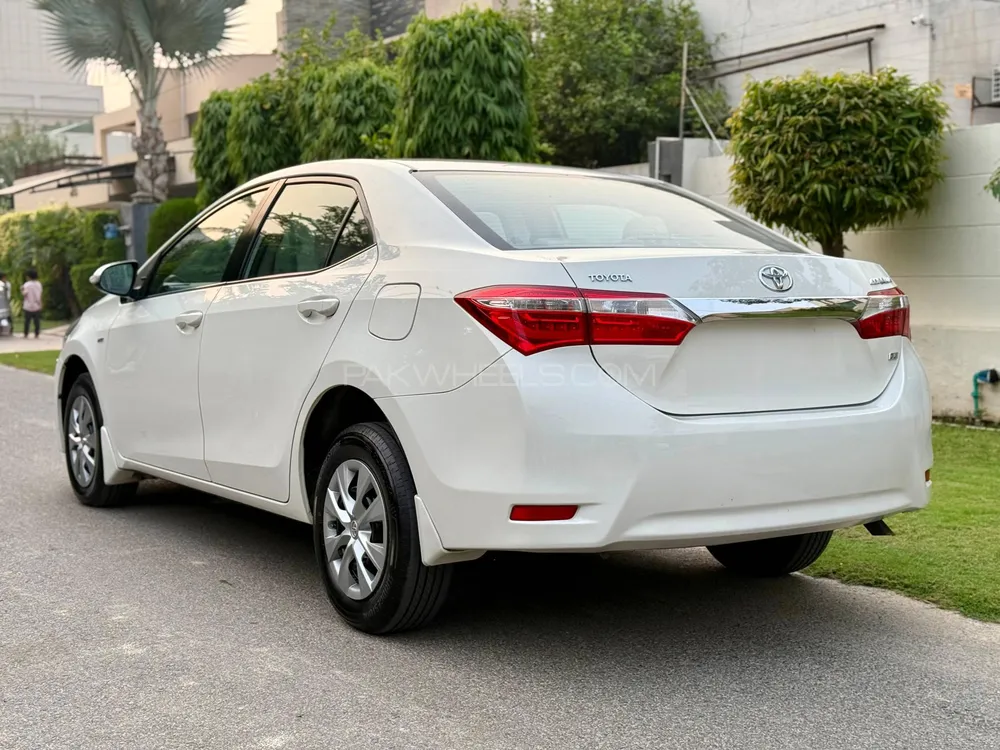 Toyota Corolla 2016 for Sale in Lahore Toyota Corolla 2016 for Sale in Lahore Image-4