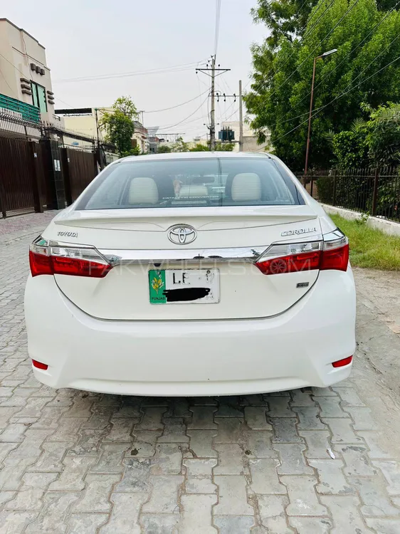 Toyota Corolla 2017 for Sale in Multan Toyota Corolla 2017 for Sale in Multan Image-6