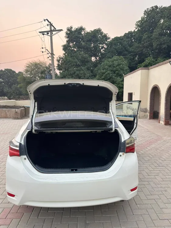 Toyota Corolla 2019 for Sale in Multan Toyota Corolla 2019 for Sale in Multan Image-10