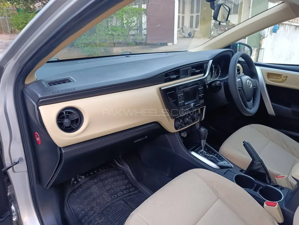 Toyota Corolla 2017 for Sale in Islamabad Toyota Corolla 2017 for Sale in Islamabad Image-14