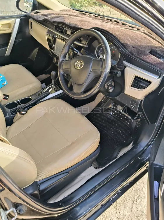 Toyota Corolla 2017 for Sale in Dera ismail khan Toyota Corolla 2017 for Sale in Dera ismail khan Image-12