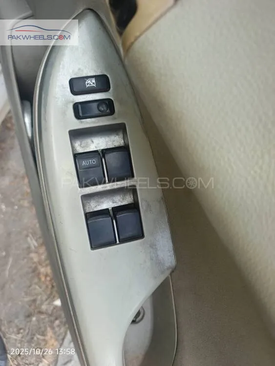 ٹویوٹا کرولا 2011 for Sale in لاہور ٹویوٹا کرولا 2011 for Sale in لاہور Image-12