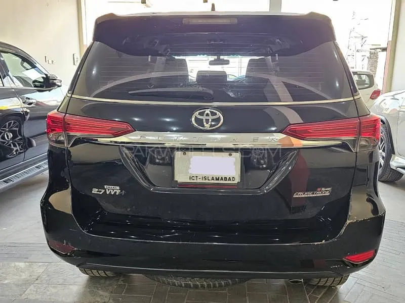 Toyota Fortuner 2018 for Sale in Sialkot Toyota Fortuner 2018 for Sale in Sialkot Image-8