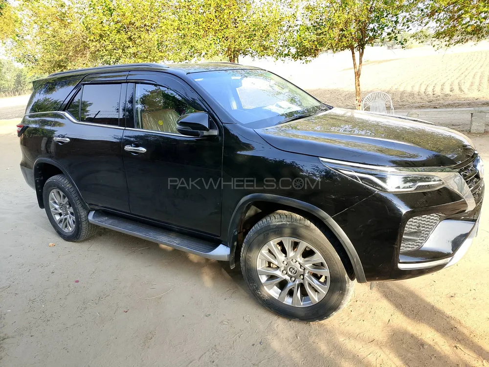 Toyota Fortuner 2022 for Sale in Bannu Toyota Fortuner 2022 for Sale in Bannu Image-1