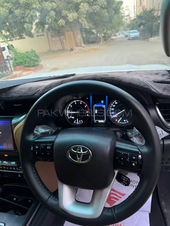 Toyota Fortuner 2022 for Sale in Karachi Toyota Fortuner 2022 for Sale in Karachi Image-7