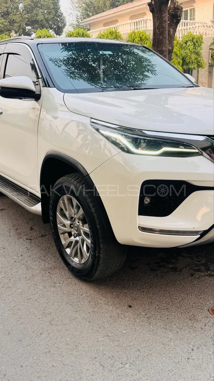 Toyota Fortuner 2022 for Sale in Lahore Toyota Fortuner 2022 for Sale in Lahore Image-8
