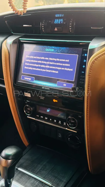 Toyota Fortuner 2022 for Sale in Lahore Toyota Fortuner 2022 for Sale in Lahore Image-5