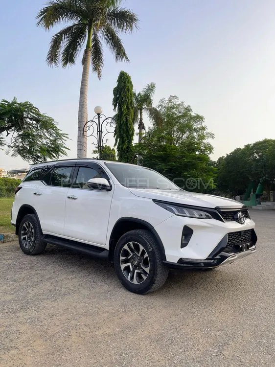 Toyota Fortuner 2022 for Sale in Karachi Toyota Fortuner 2022 for Sale in Karachi Image-2