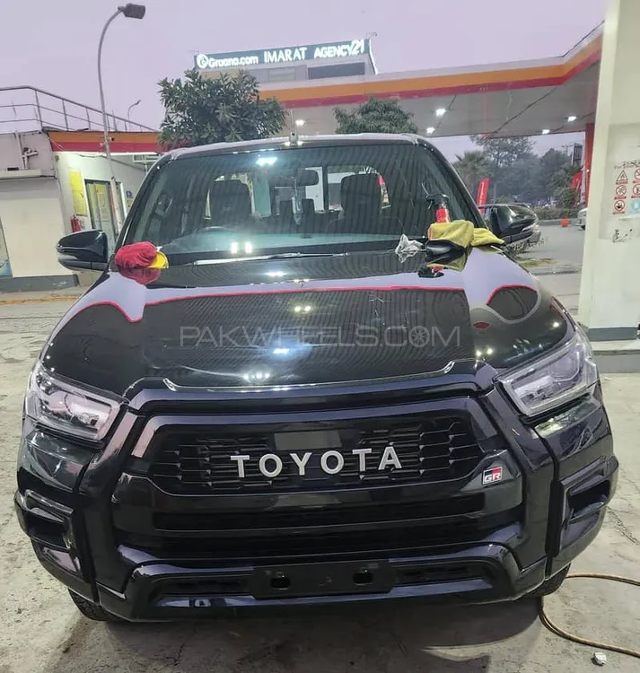 Toyota Hilux 2025 for Sale in Sialkot Toyota Hilux 2025 for Sale in Sialkot Image-10