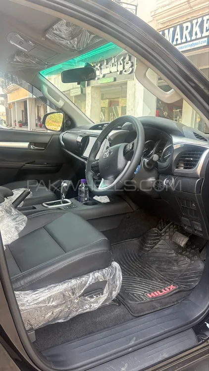 Toyota Hilux 2025 for Sale in Islamabad Toyota Hilux 2025 for Sale in Islamabad Image-6