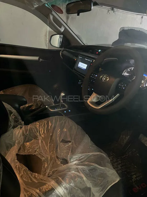 Toyota Hilux 2021 for Sale in Karachi Toyota Hilux 2021 for Sale in Karachi Image-11