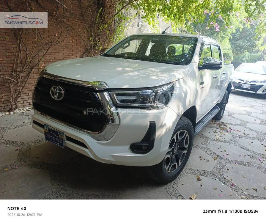 Toyota Hilux 2022 for Sale in Lahore Toyota Hilux 2022 for Sale in Lahore Image-3