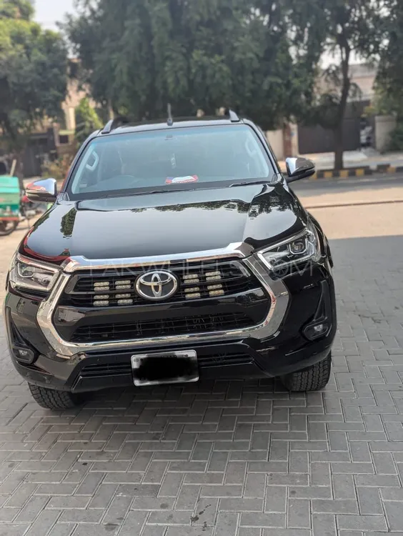 Toyota Hilux 2022 for Sale in Lahore Toyota Hilux 2022 for Sale in Lahore Image-6