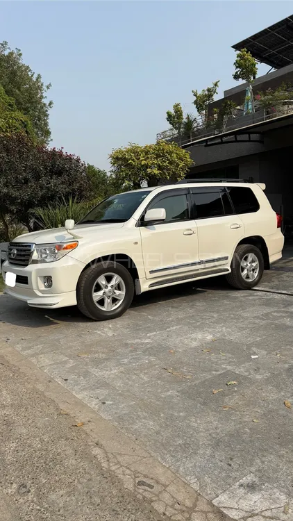 Toyota Land Cruiser 2011 for Sale in Lahore Toyota Land Cruiser 2011 for Sale in Lahore Image-3
