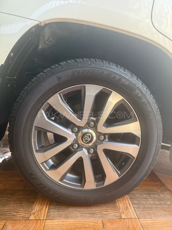 Toyota Land Cruiser 2015 for Sale in Lahore Toyota Land Cruiser 2015 for Sale in Lahore Image-10