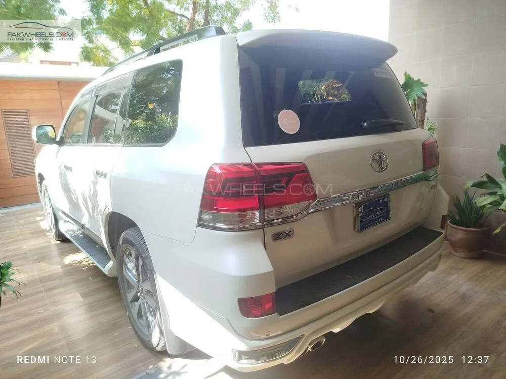 Toyota Land Cruiser 2020 for Sale in Karachi Toyota Land Cruiser 2020 for Sale in Karachi Image-5