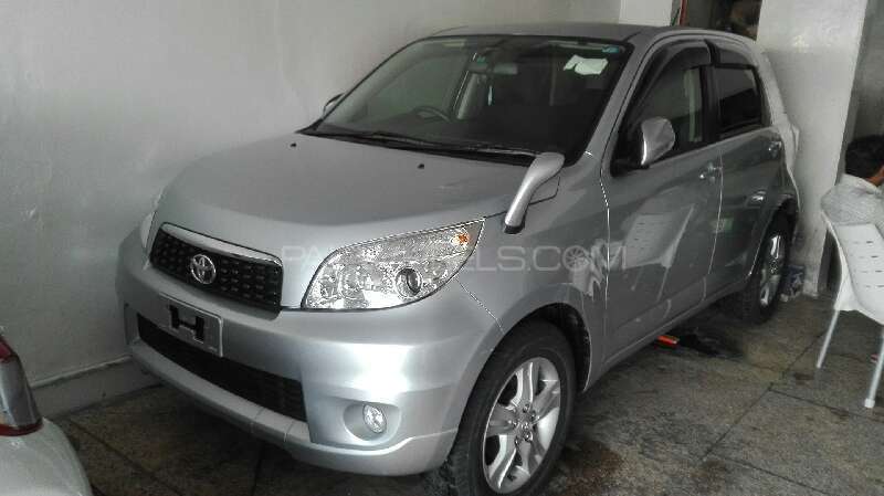 Toyota Rush 2011 for Sale in Lahore Image-1