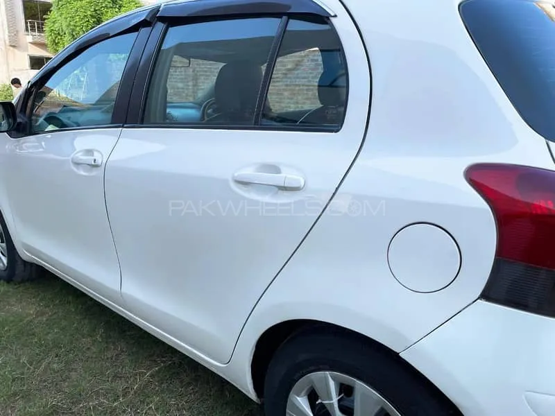 Toyota Vitz 2009 for Sale in Lahore Toyota Vitz 2009 for Sale in Lahore Image-16